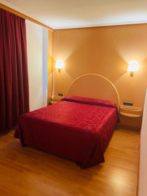 Hotel Villapaloma La Virgen del Camino Eksteriør billede