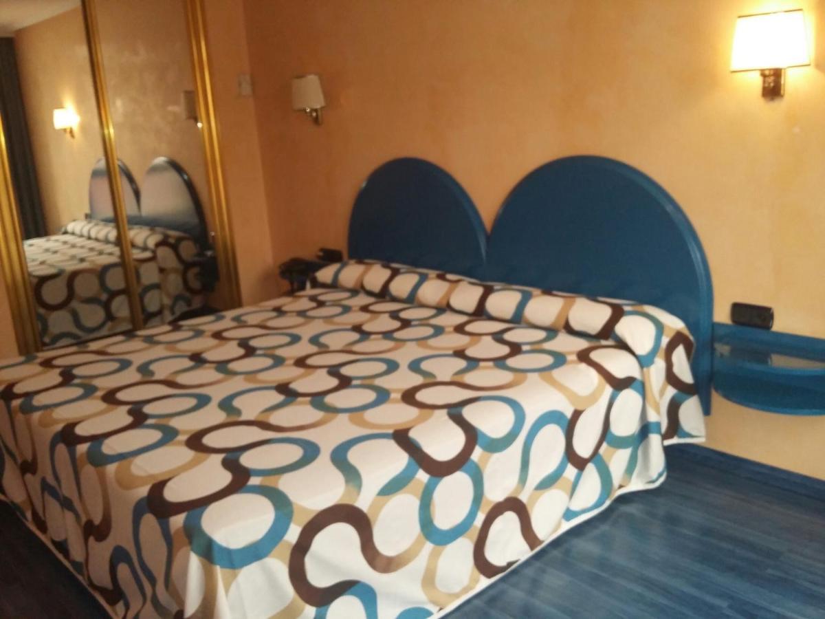 Hotel Villapaloma La Virgen del Camino Eksteriør billede