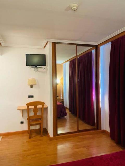 Hotel Villapaloma La Virgen del Camino Eksteriør billede