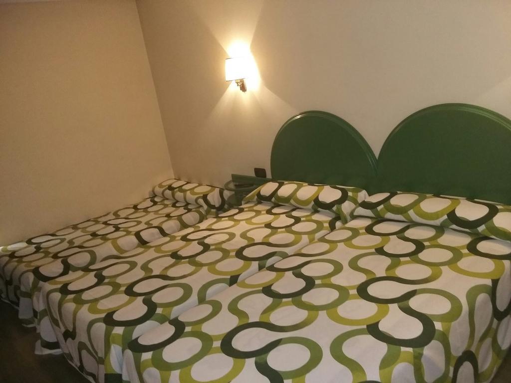 Hotel Villapaloma La Virgen del Camino Værelse billede